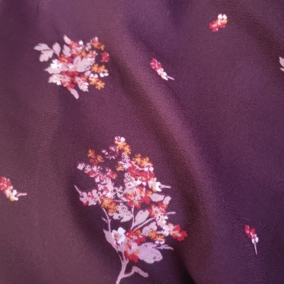 Maurices Floral Dress Short Flutter Sleeves Strappy Maroon Women's XS Mini EUC - Picture 4 of 5